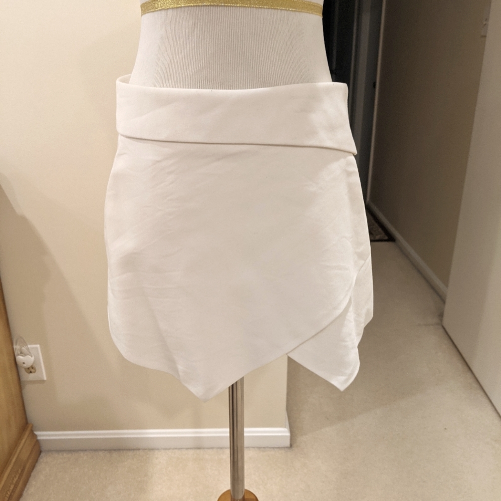 White Zara envelope skort